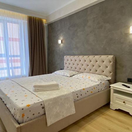Apartament Lux Kischinau Exterior foto